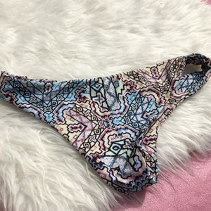 Beach Riot Swim - Beach Riot Patterned S Top and XS Bottom Swim Suit Beach Riot Swim - Beach Riot Patterned S Top and XS Bottom Swim Suit